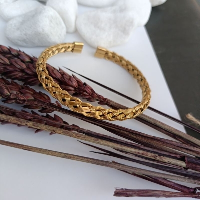 Βραχιόλι από ανοξείδωτο ατσάλι.... ρυθμιζόμενα...