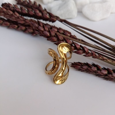 Δαχτυλίδι από ανοξείδωτο ατσάλι... ρυθμιζόμενο....