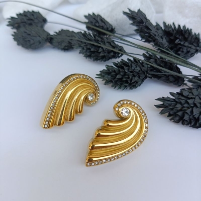 Σκουλαρίκια από ανοξείδωτο ατσάλι με καρφάκια