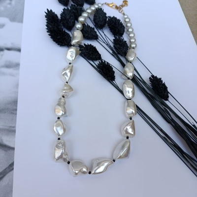 Κολιέ από κοχύλι φυσικό και ανοξείδωτο ατσάλι