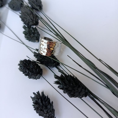 Δαχτυλίδι από ανοξείδωτο ατσάλι σφυρήλατο ρυθμιζόμενο