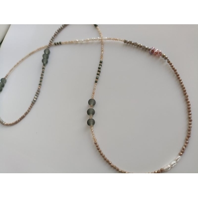 Κολιέ από μαργαριτάρια, κρύσταλλα και ανοξείδωτο ατσάλι